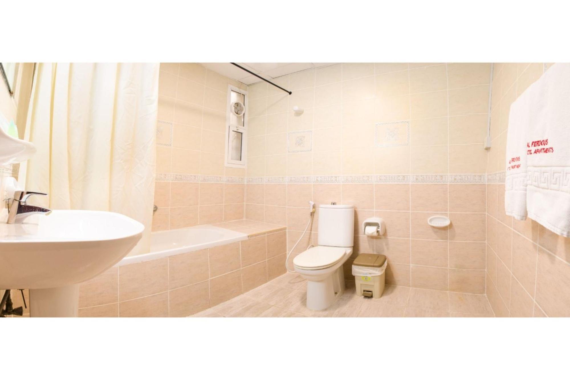 Al Ferdous Hotel Apartment Şarja Dış mekan fotoğraf