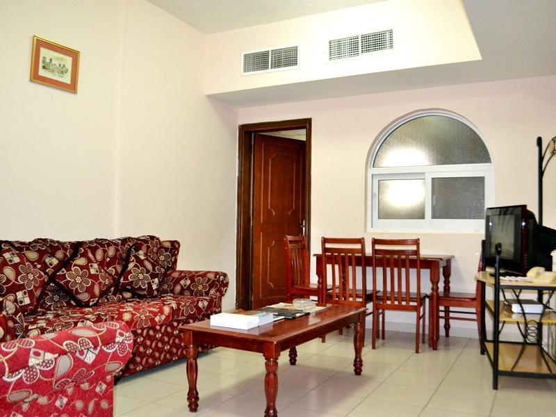 Al Ferdous Hotel Apartment Şarja Dış mekan fotoğraf