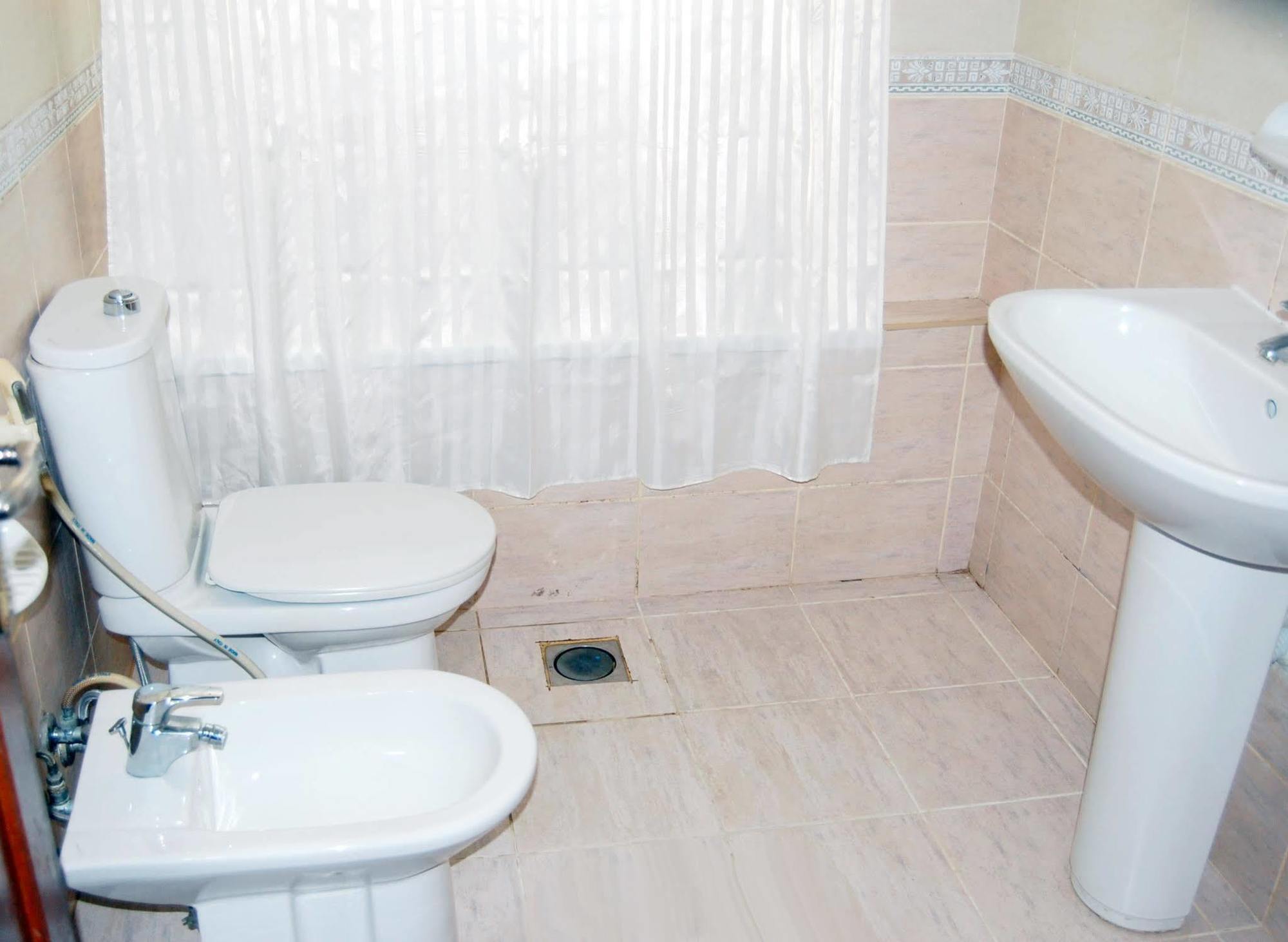 Al Ferdous Hotel Apartment Şarja Dış mekan fotoğraf
